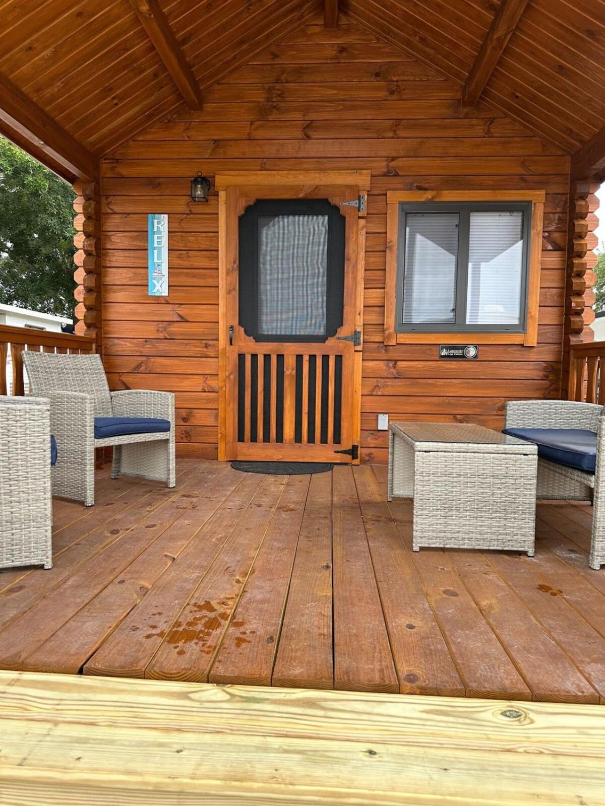 Get-Away Cabin In Surf City W Loft And Parking Экстерьер фото